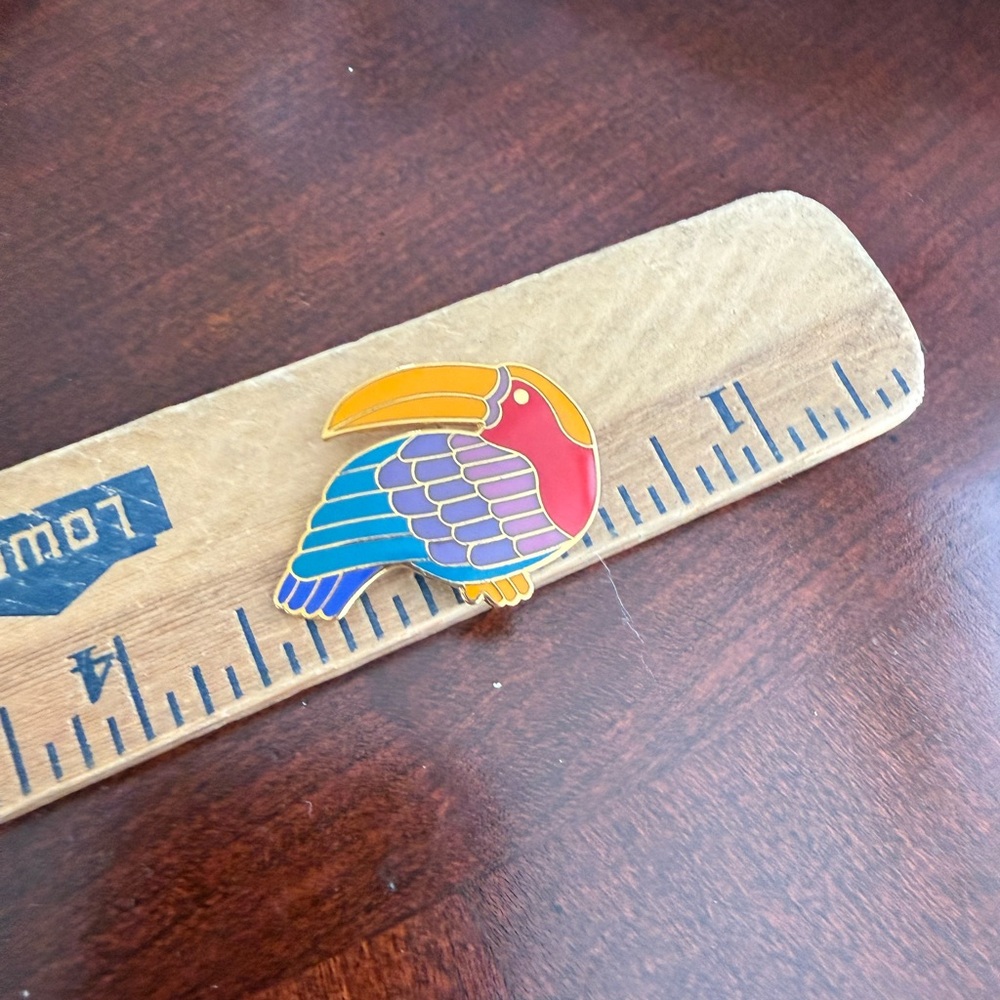 Laurel Burch "TOUCAN" Bird Brooch